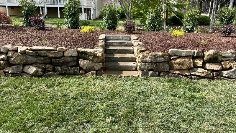 natural stone retaining wall Knoxville thumbnail